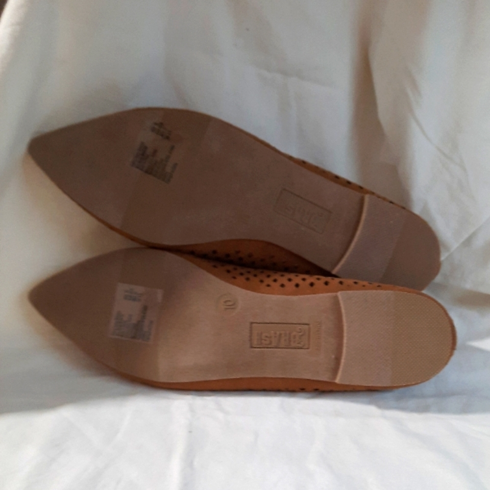 Brash brown leather Flats Women’s size 10 cut lattice design NWT - Picture 4 of 5